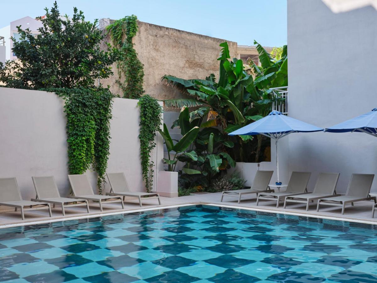 Esperia Hotel 3*